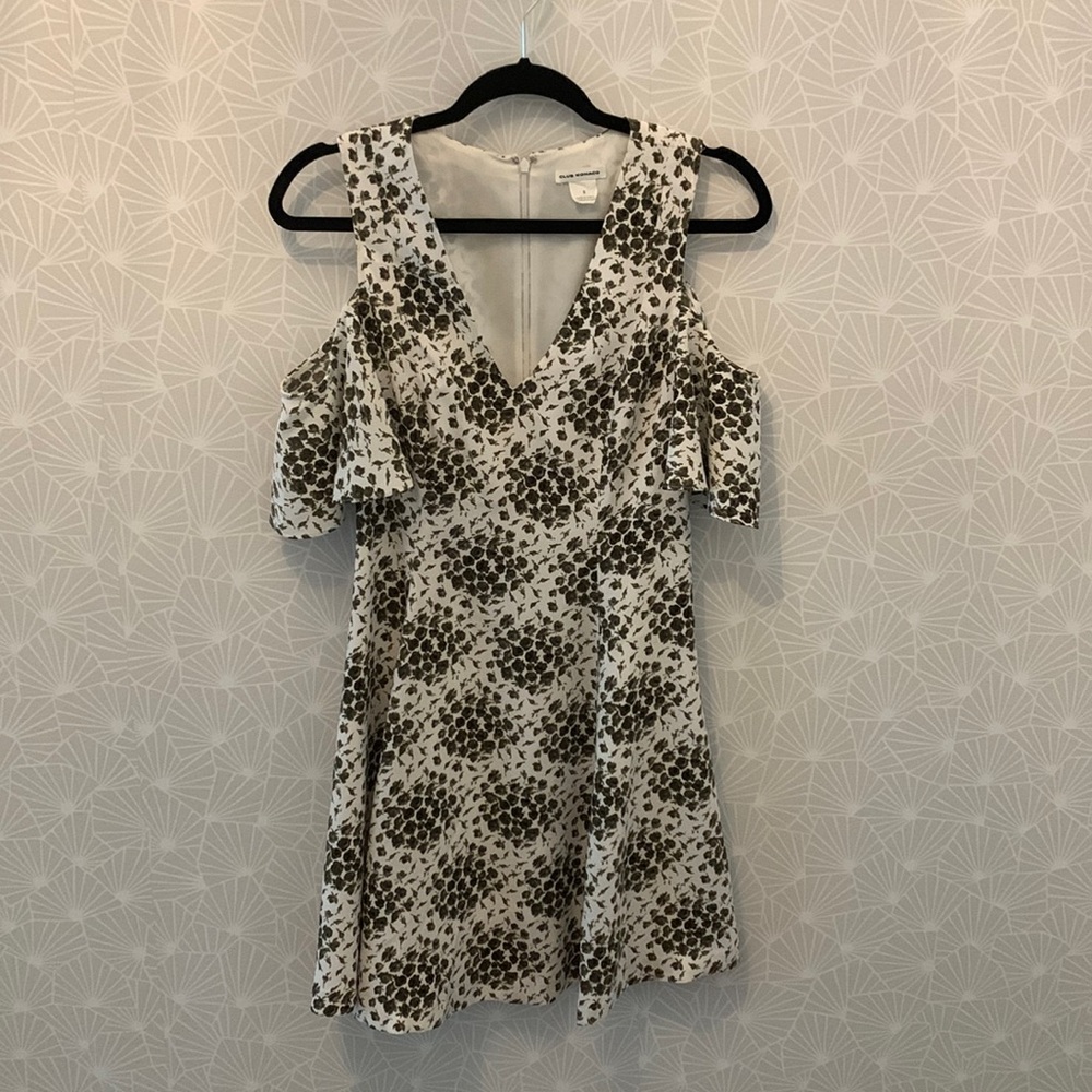 Club Monaco dress perfect for a night out or cocktail hour dress
